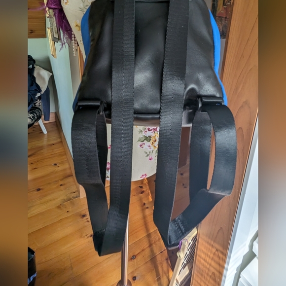 Kendall & Kylie Blue Mini Back Pack - Picture 6 of 11